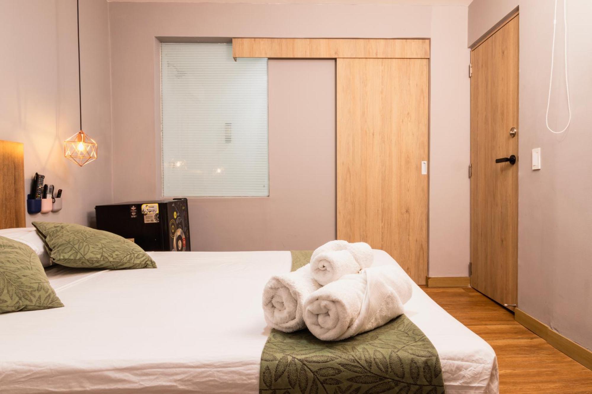 Hotel Casa 73 Deluxe Меделин Екстериор снимка